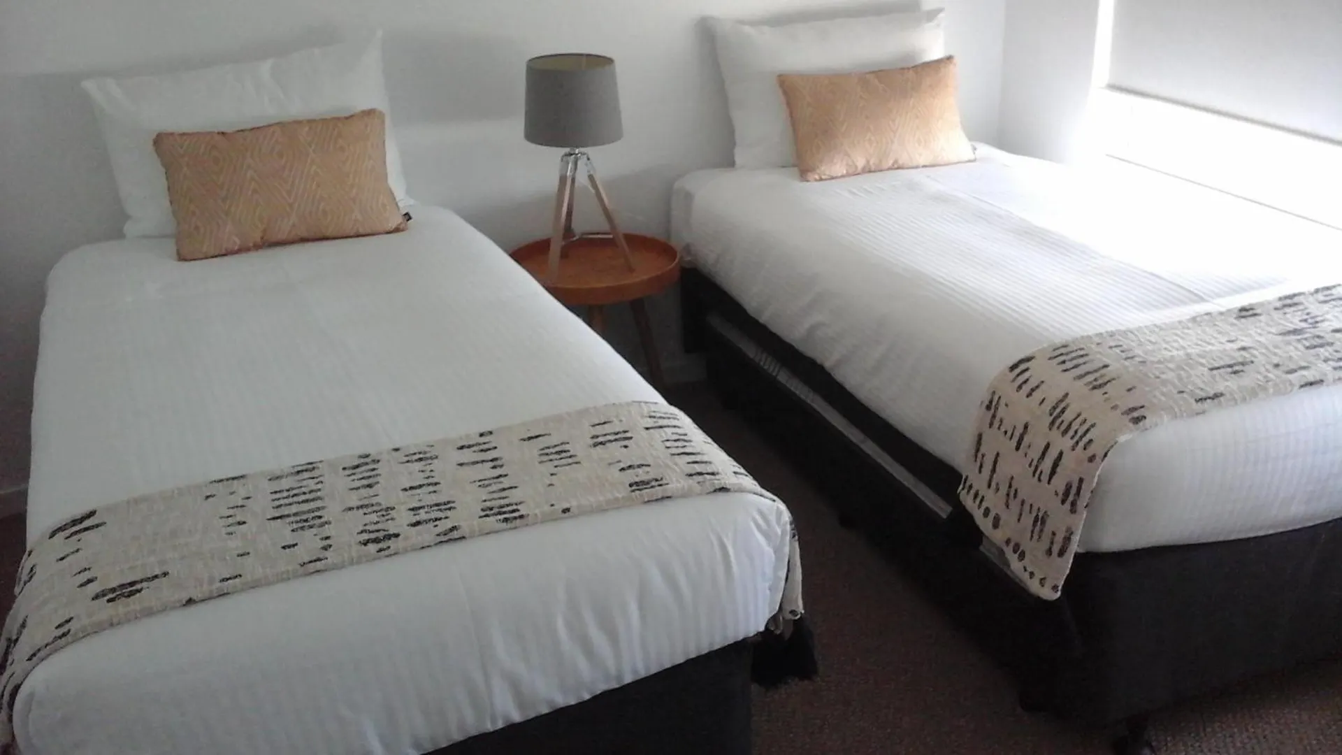 Pumicestone Blue Hotel Caloundra 4*,